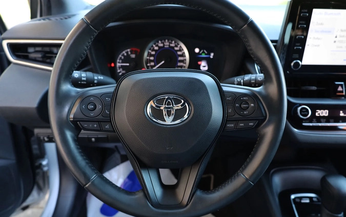 Toyota Corolla cena 79950 przebieg: 74400, rok produkcji 2019 z Rakoniewice małe 742